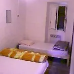 Chez Mc Donald Hostel Zevaco